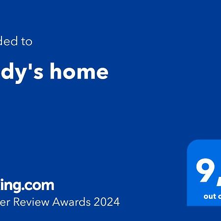 Trudy'S Home Остуни Екстериор снимка