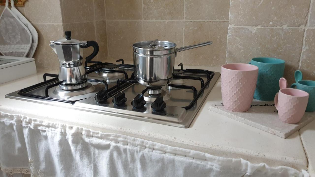 Trudy'S Home Остуни Екстериор снимка
